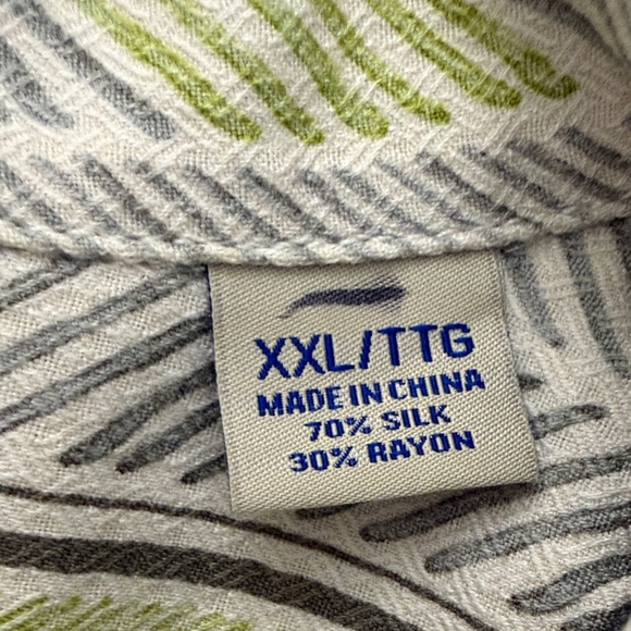 Tommy Bahama Beige and Olive Chevron Men's Shirt Size XXL - Picture 4 of 8